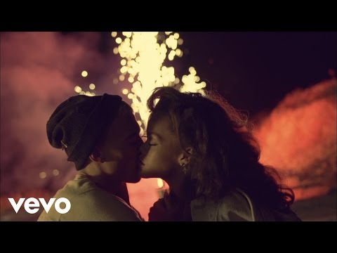 Rihanna (featuring Calvin Harris) - We Found Love