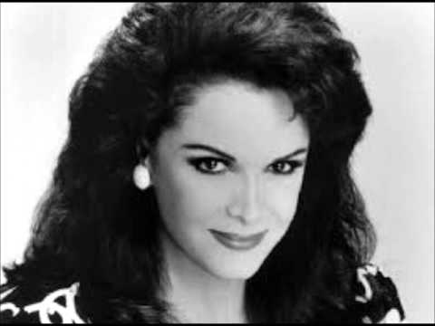 Connie Francis - My Heart Has A Mind Of Its Own